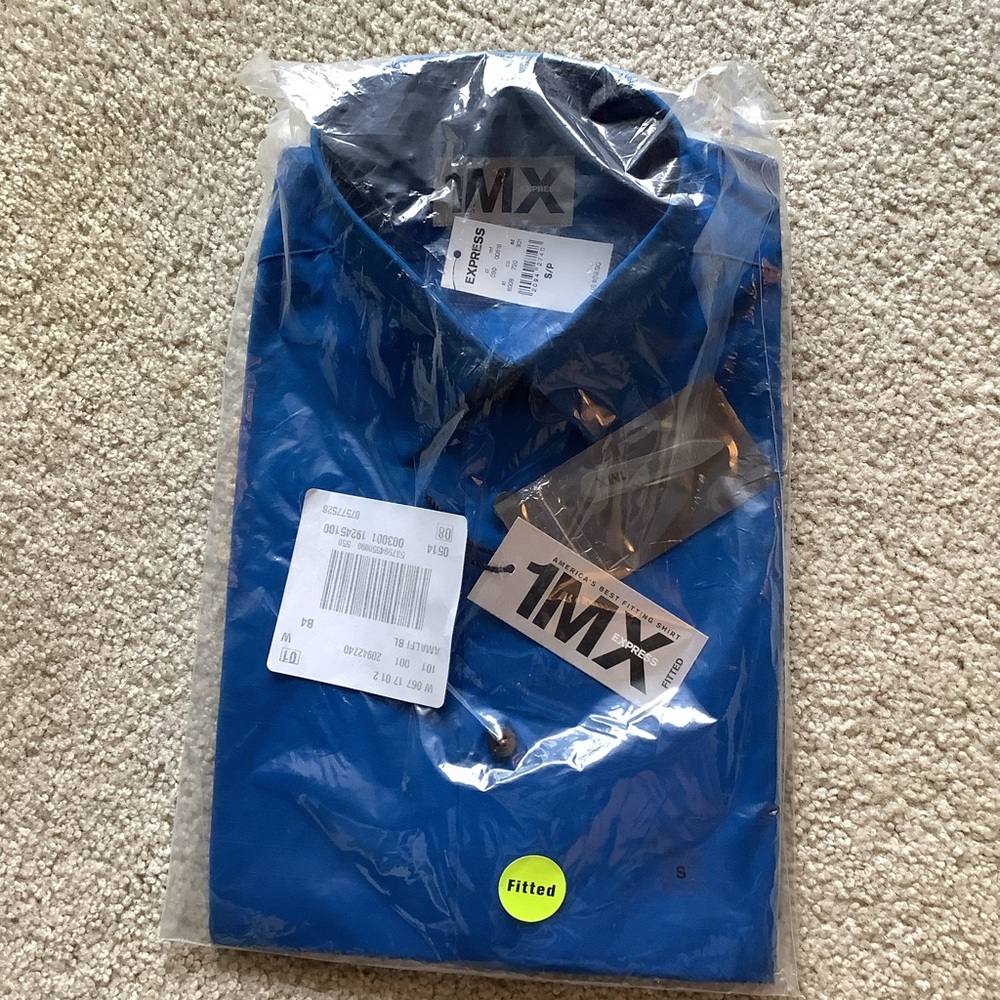 NWT Express 1MX FITTED BLUE long sleeve button up shirt, size men’s SMALL